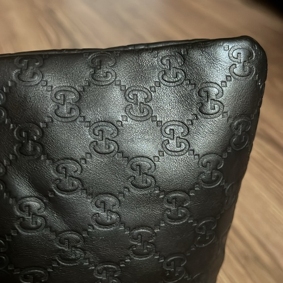 A 241 - π―% authentic Gucci crossbody bag - Picture 11 of 15